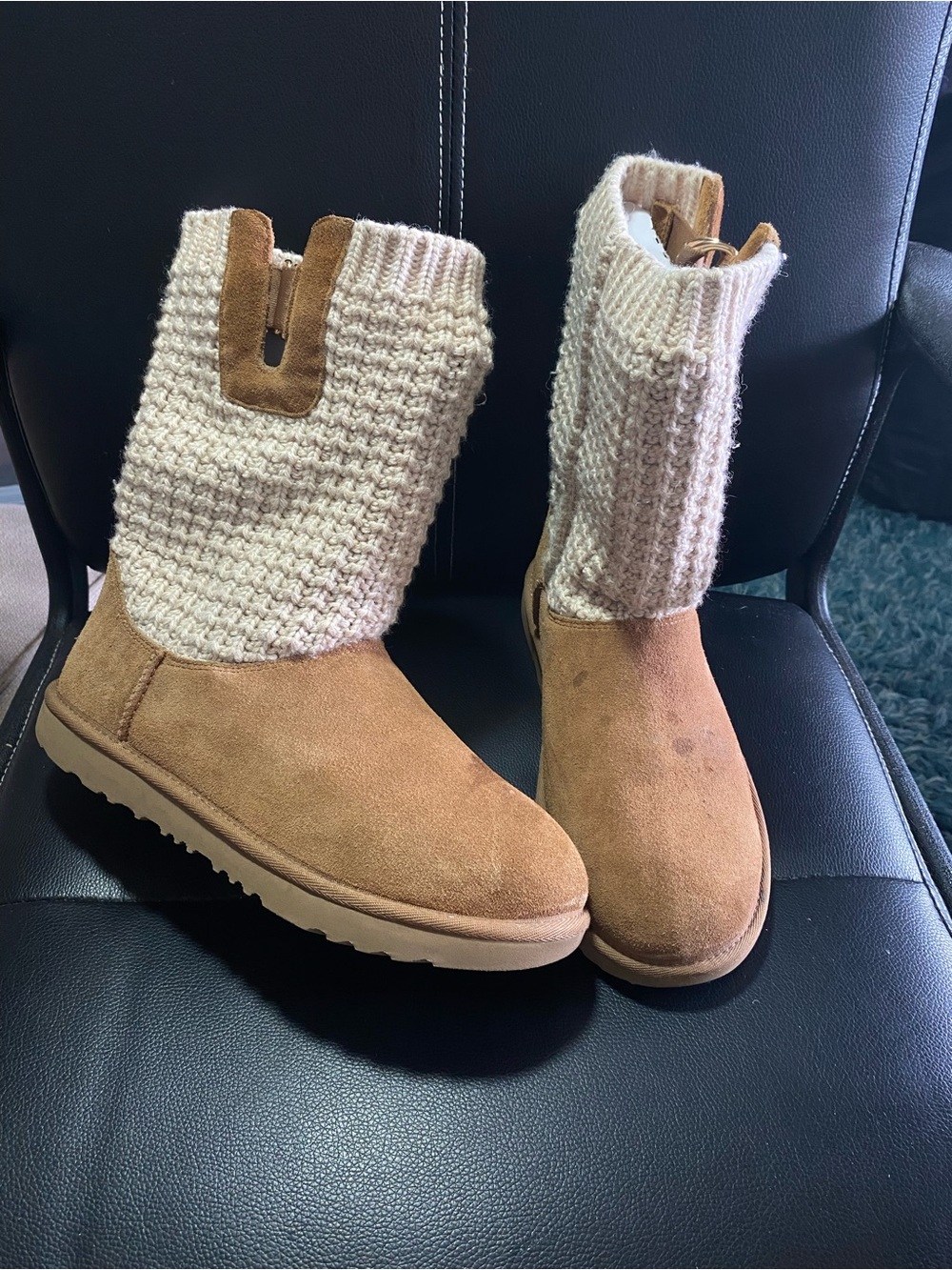 UGG Classic Solene Mini Knit-Cuff Suede Winter Boots Tan/Cream Size 6